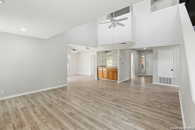 401 Thetford Property Photo 5