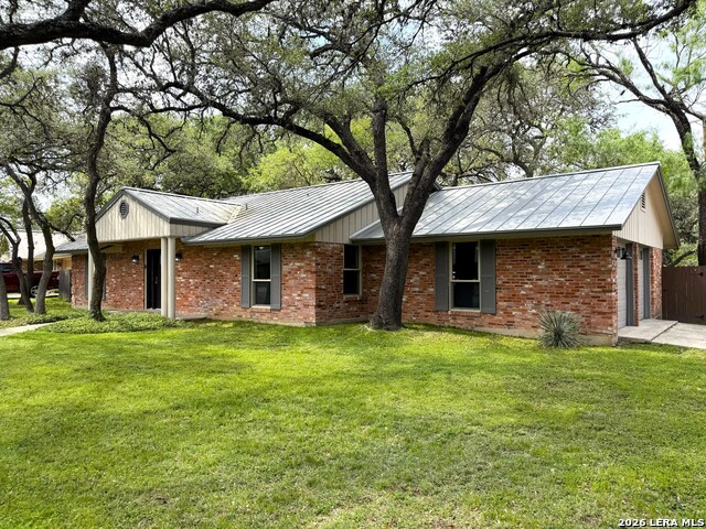 903 Fabulous Dr Property Photo 1