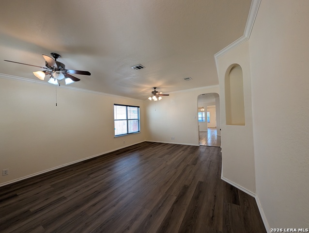 268 Goliad Dr Property Photo 2