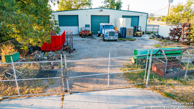 2510 Se Loop 410 Acc Rd Property Photo 5