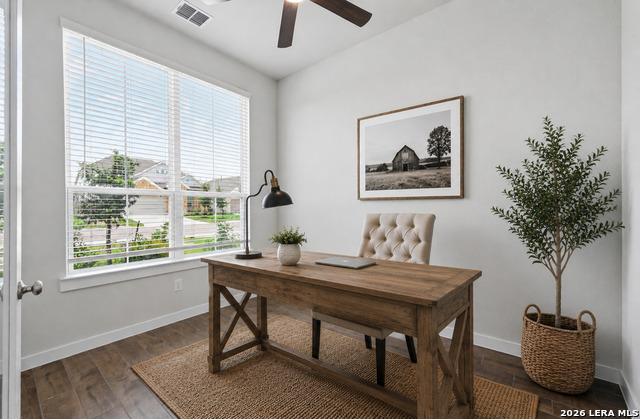 1027 Haystack Property Photo 4