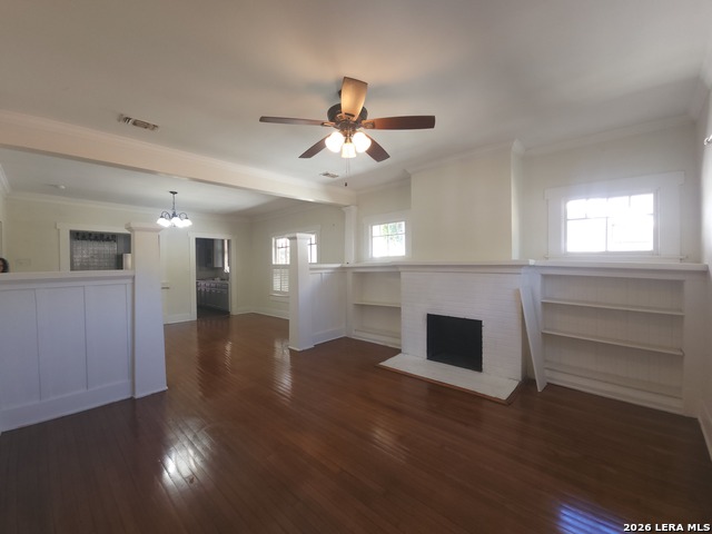 1138 W Magnolia Ave Property Photo 3