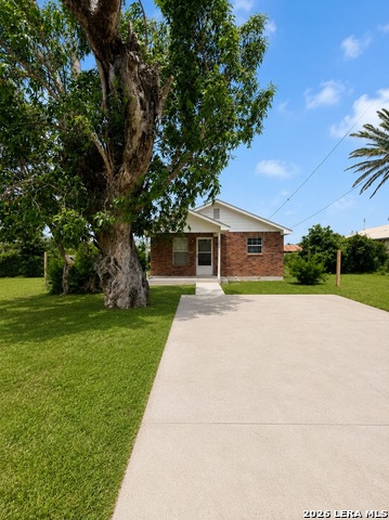 1203 W. Houston St. Property Photo 3