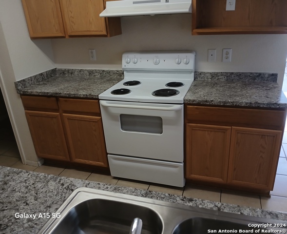 8917 Maverick Draw Property Photo 4