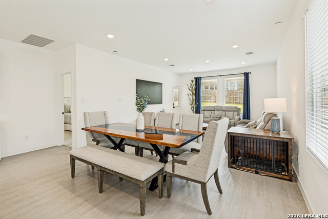 5924 American Elm Property Photo 5