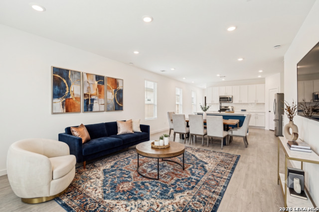 5924 American Elm Property Photo 6