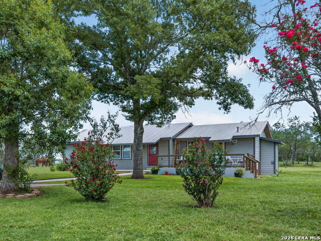 5054 Odaniel Property Photo 2