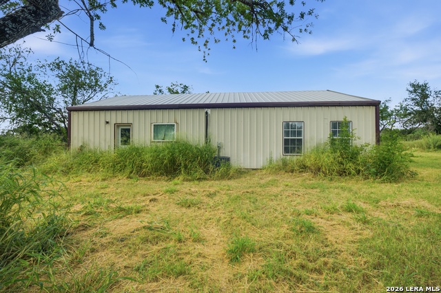 909 County Road 669 Property Photo 7