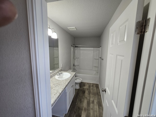 8131 Crestway Landing Property Photo 10