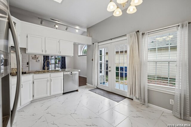 8724 Seven Seas Property Photo 1