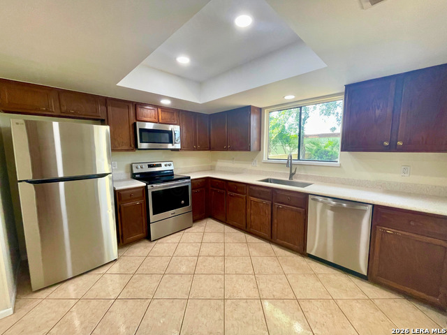 5868 Royal Ridge Dr Property Photo 11