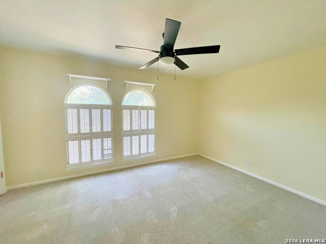 5868 Royal Ridge Dr Property Photo 18