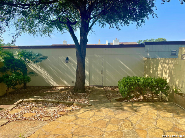 5868 Royal Ridge Dr Property Photo 19