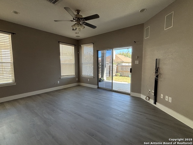 9106 Canter Horse Property Photo 6