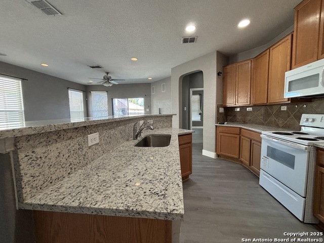 9106 Canter Horse Property Photo 8
