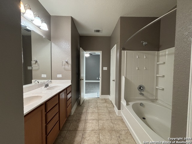 9106 Canter Horse Property Photo 15
