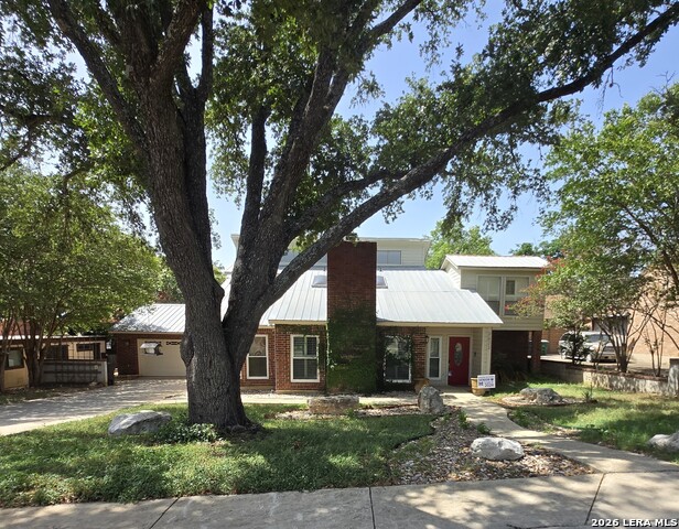 3623 Green Spg Property Photo 3