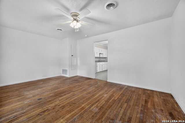 239 Nock Property Photo 5