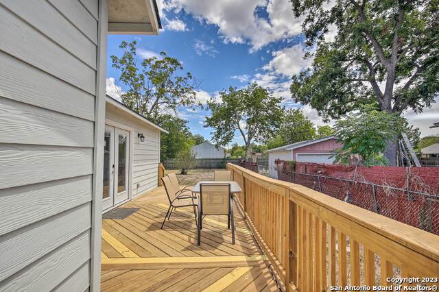 428 Burcham Ave Property Photo 9