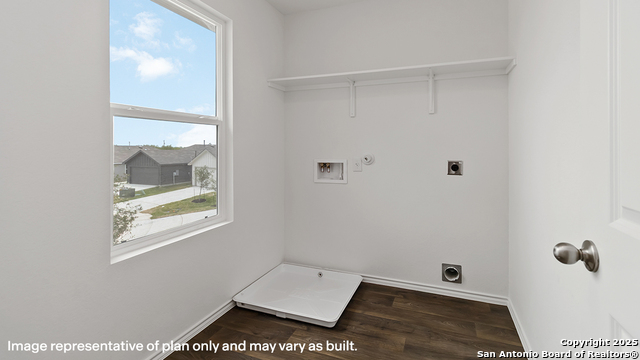 1006 Catalonia Pass Property Photo 26