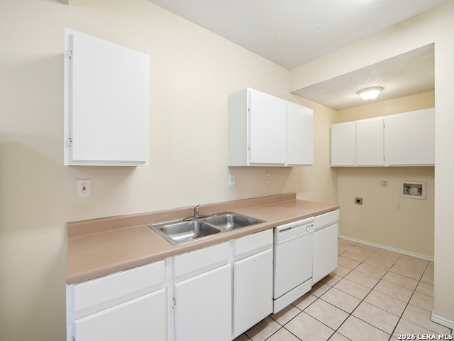 7642-7448 Windsor Oaks Property Photo 10