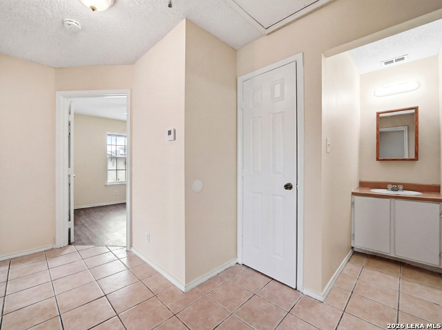 7642-7448 Windsor Oaks Property Photo 24