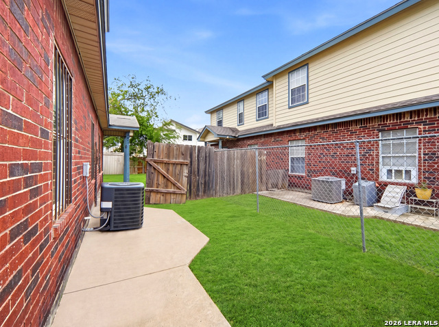 7642-7448 Windsor Oaks Property Photo 25