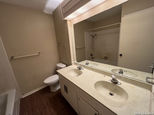 4526 Maybrook Woods St Property Photo 18