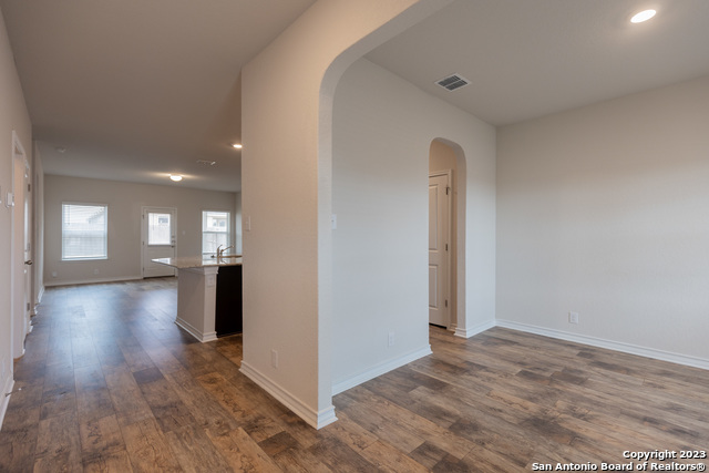 9819 Bratten Rise Property Photo 4