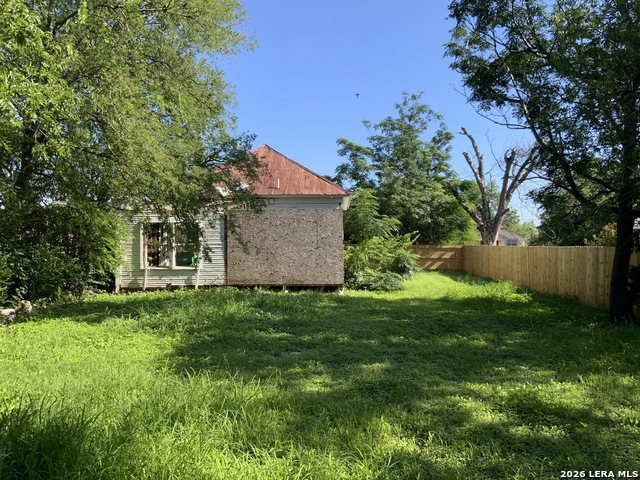 127 Fredonia St Property Photo 1