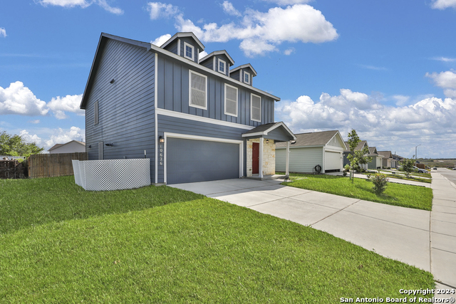 10626 Mcclintock Dr Property Photo 4