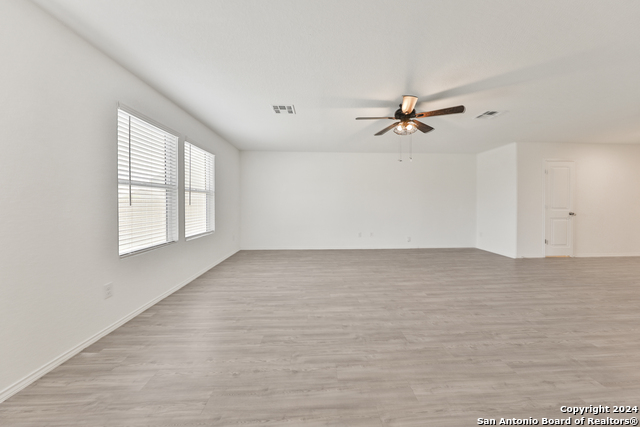 10626 Mcclintock Dr Property Photo 5