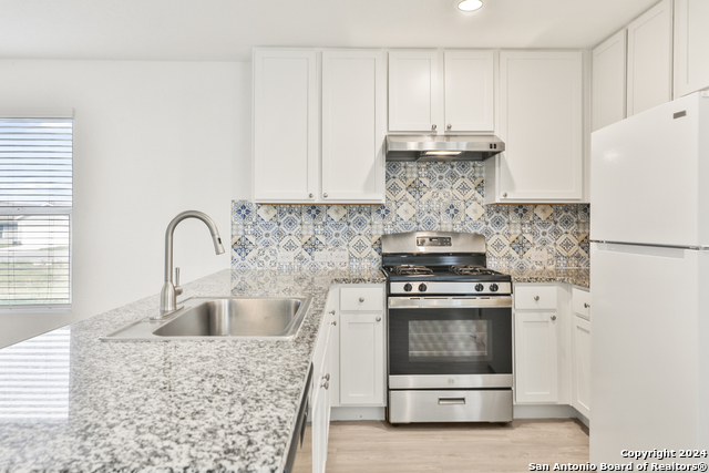 10626 Mcclintock Dr Property Photo 8