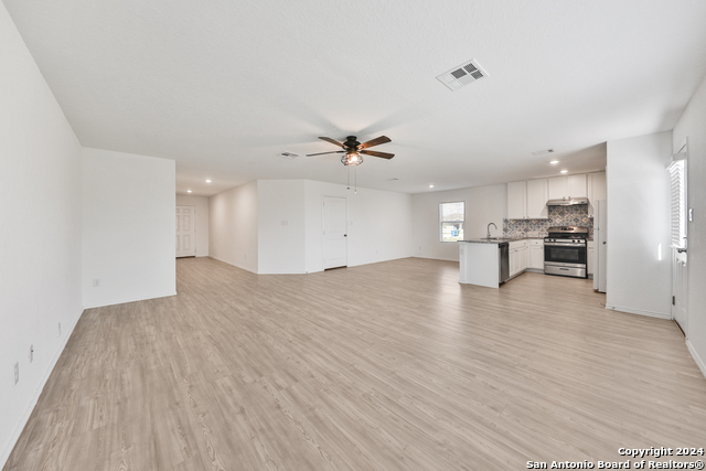 10626 Mcclintock Dr Property Photo 12