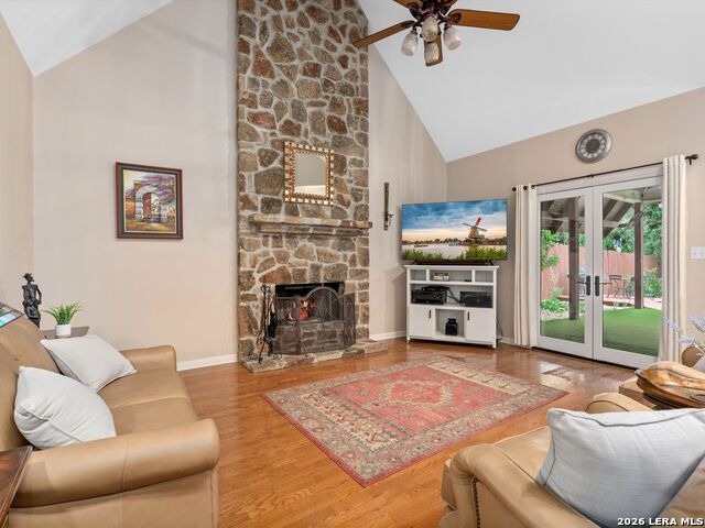 230 W Hosack St Property Photo 6