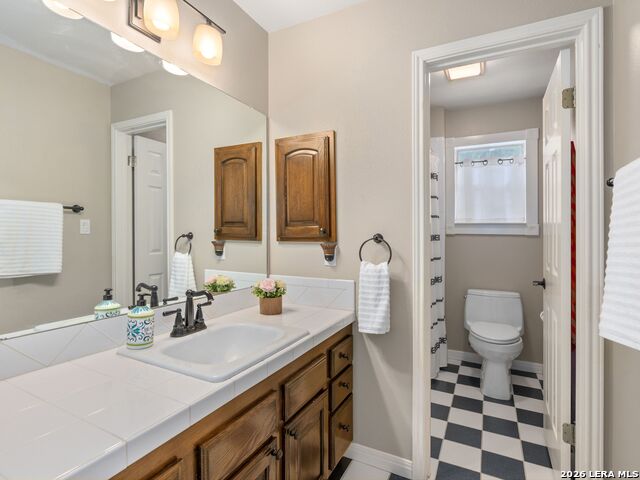 230 W Hosack St Property Photo 22