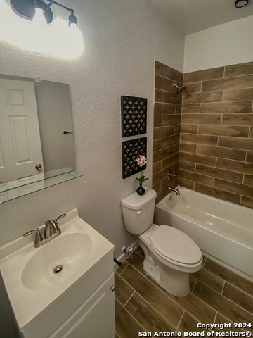 143 Lucas St Property Photo 9