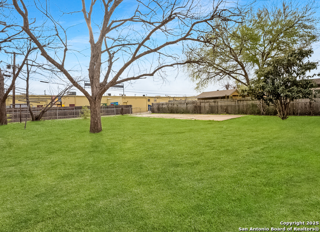 122 Stolnet St Property Photo 14