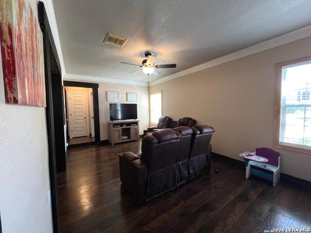 235 Gray St Property Photo 7