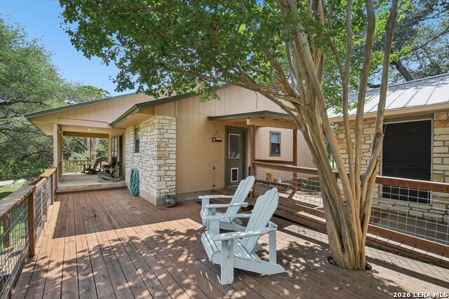 200 Oak Valley Dr Property Photo 8