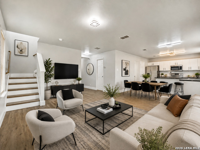 8034 Shumard Oak Property Photo 4