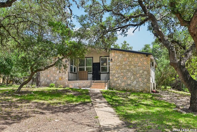 31320 SUNLIGHT DR Property Photo 1