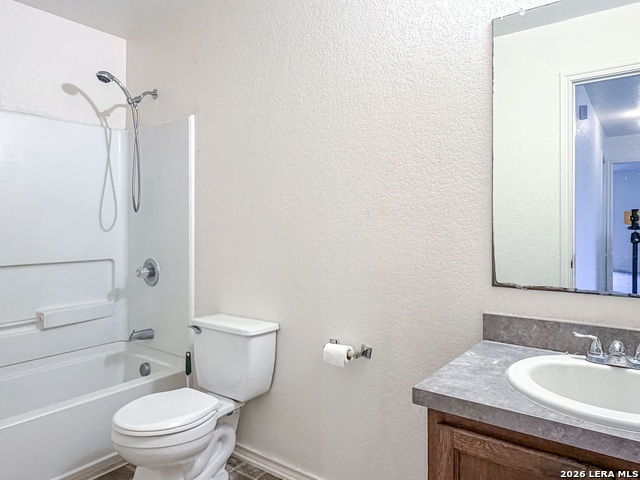 4906 Heather Pass Property Photo 32