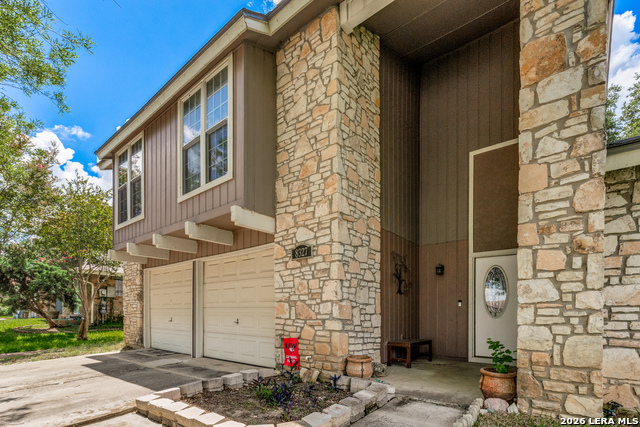 8327 Athenian Property Photo 3