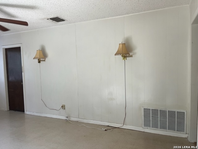 311 Cindy Dr Property Photo 7