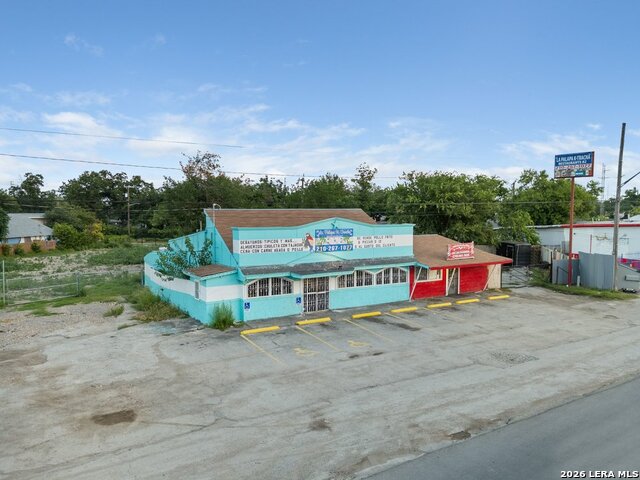 7222 New Laredo Highway