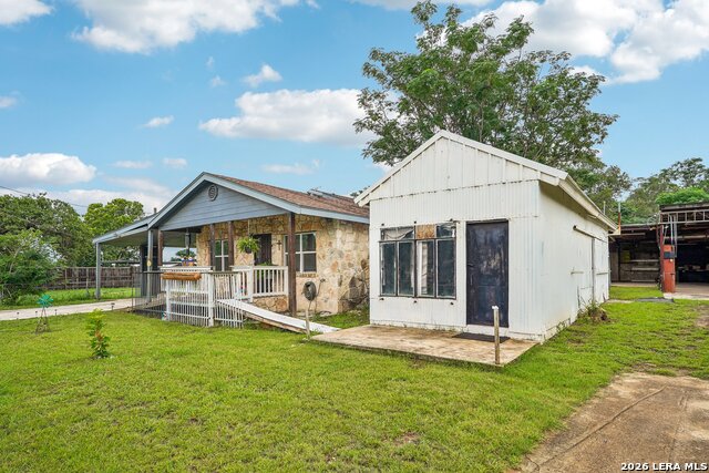 4229 & 4225 Mansion Property Photo 1