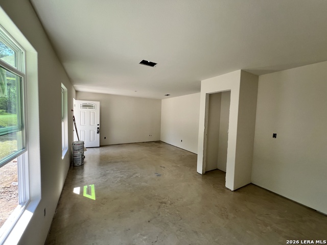 494 Valley View St Property Photo 3