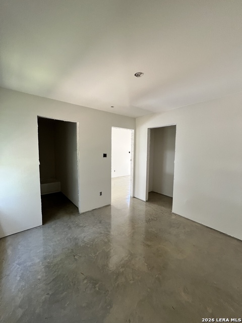 494 Valley View St Property Photo 5