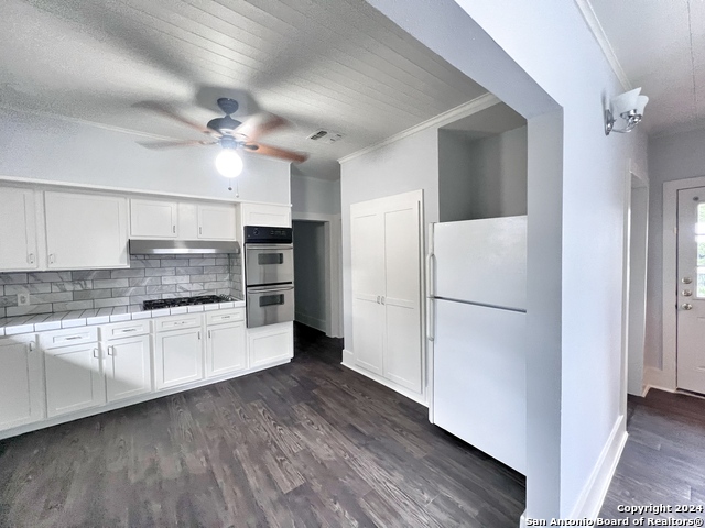 420 Willow Ave A Property Photo 10